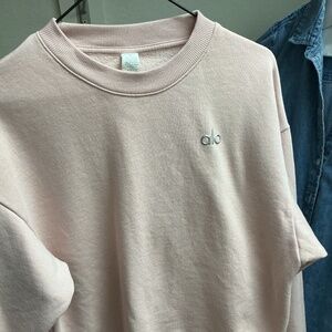 ALO Yoga Accolade Crew Neck Pullover